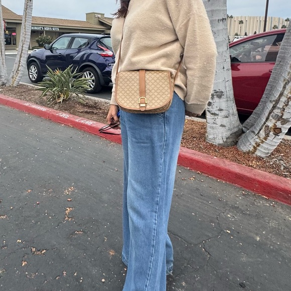 Celine Crossbody Vintage Macadam Triomphe Handbag - Picture 16 of 16